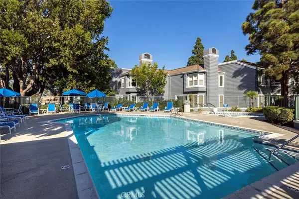 154 Woodburne, Newport Beach, CA 92660