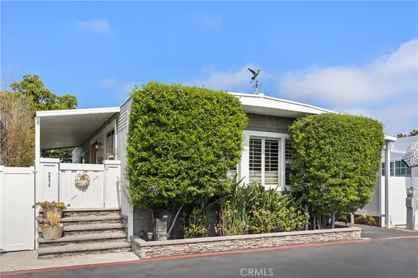 264 Mayflower DR, Newport Beach, CA 92660