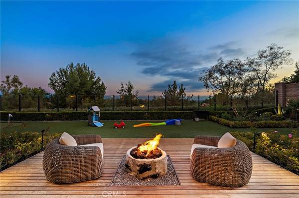 137 Sunset, Irvine, CA 92602