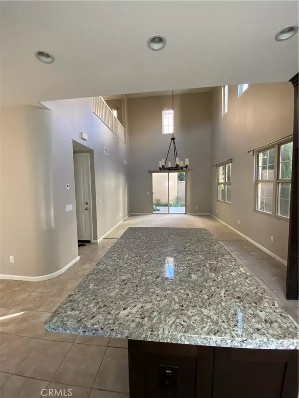 Irvine, CA 92620,83 Strawberry Grove