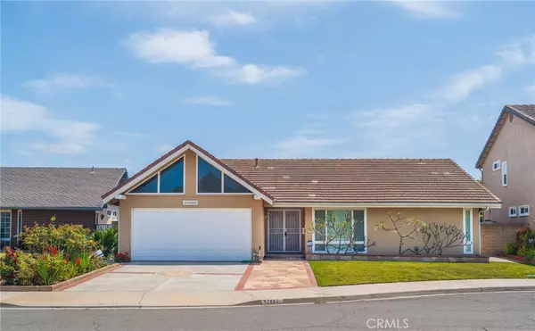 Huntington Beach, CA 92649,17482 Bellport CIR