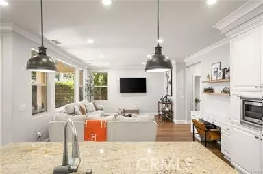 Irvine, CA 92618,36 Lacebark