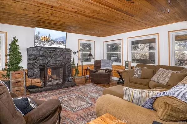 Big Bear Lake, CA 92315,547 Chipmunk LN