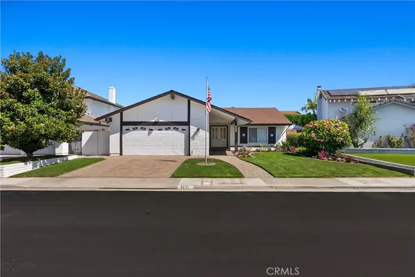 6811 Jardines DR, Huntington Beach, CA 92647