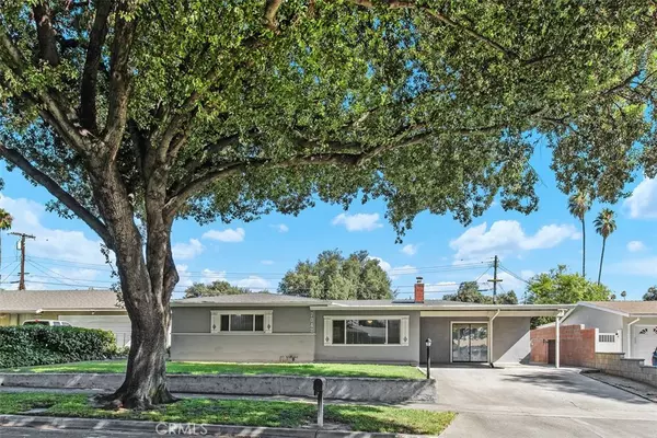 Riverside, CA 92506,7042 Rainbow CT