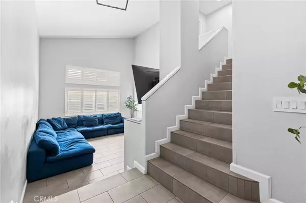 Corona, CA 92878,823 Pathfinder WAY