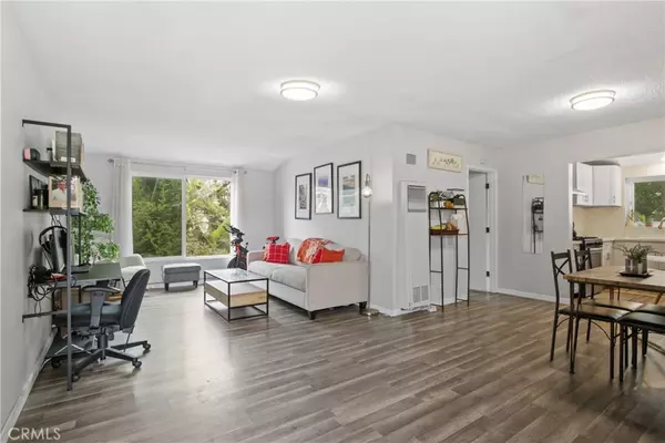 611 S Orange AVE #10, Santa Ana, CA 92701
