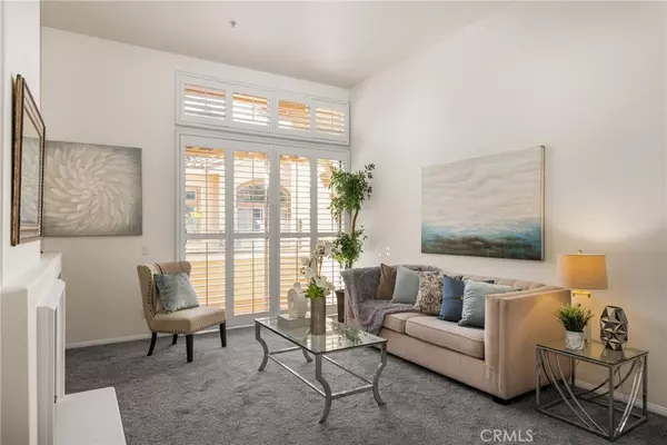 Irvine, CA 92606,1408 Solvay Aisle