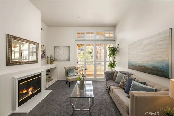 Irvine, CA 92606,1408 Solvay Aisle