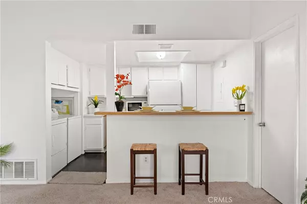 Mission Viejo, CA 92691,23301 La Crescenta