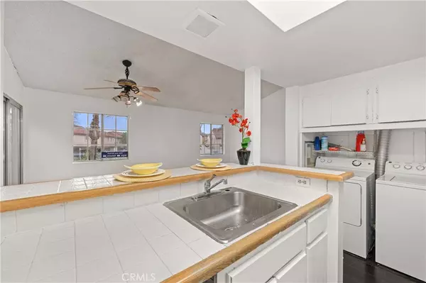 Mission Viejo, CA 92691,23301 #D La Crescenta