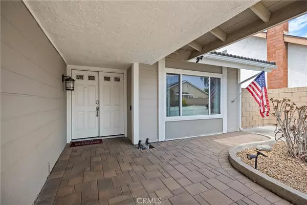 Irvine, CA 92620,15 Colonial