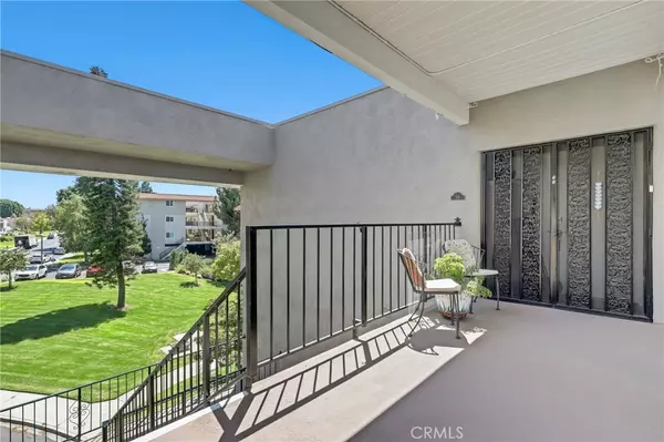 Laguna Woods, CA 92637,2402 Via Mariposa W #3A