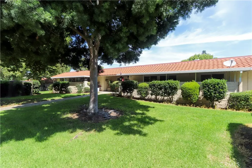 Laguna Woods, CA 92637,5325 Bahia Blanca W #P