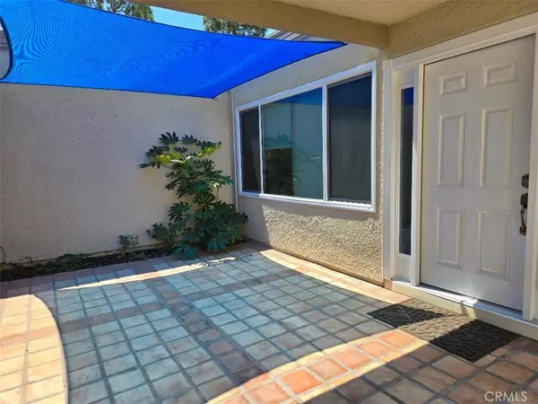 Laguna Woods, CA 92637,572 Avenida Sevilla #B