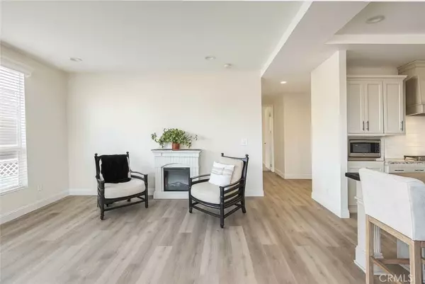 Huntington Beach, CA 92649,4241 Waimea DR