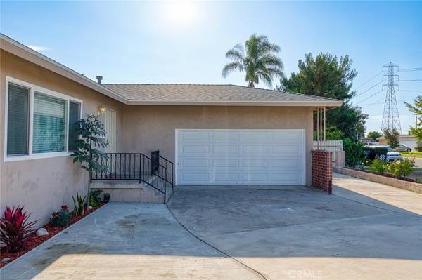 2118 W Crestwood LN, Anaheim, CA 92804