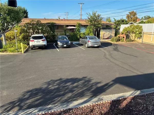 Lake Forest, CA 92630,24701 Raymond WAY #39