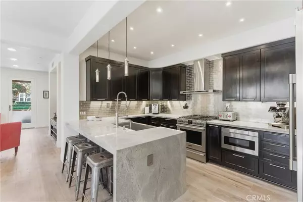 Tustin, CA 92782,1443 Georgia ST