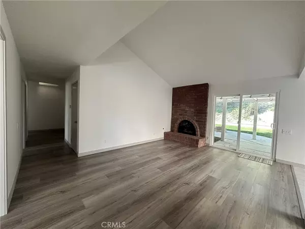 Mission Viejo, CA 92691,24171 La Pala LN