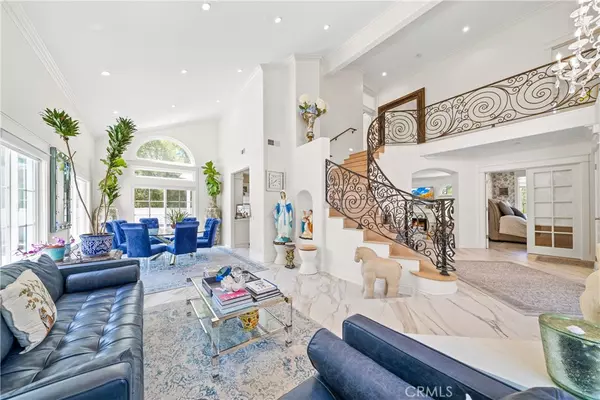 Laguna Niguel, CA 92677,2 Corsica