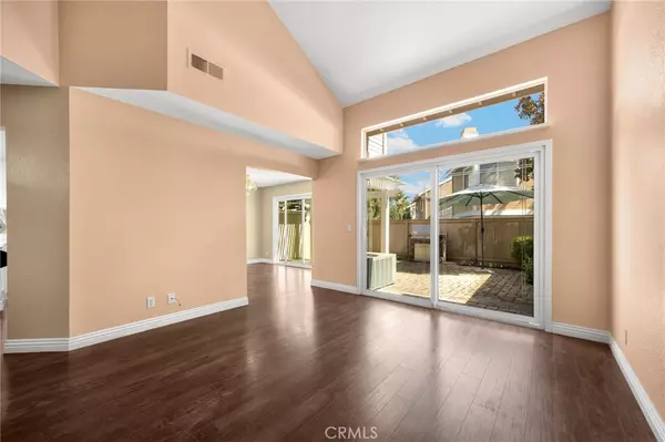 Aliso Viejo, CA 92656,22 Silveroak