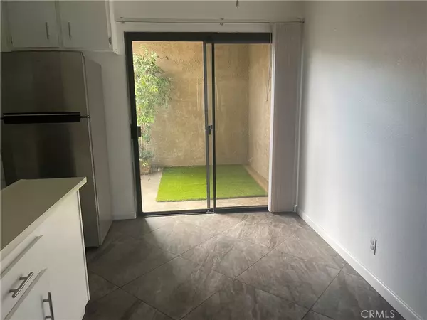 Palm Springs, CA 92262,481 Bradshaw LN #13