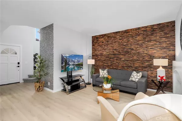 Aliso Viejo, CA 92656,60 Meadowbrook