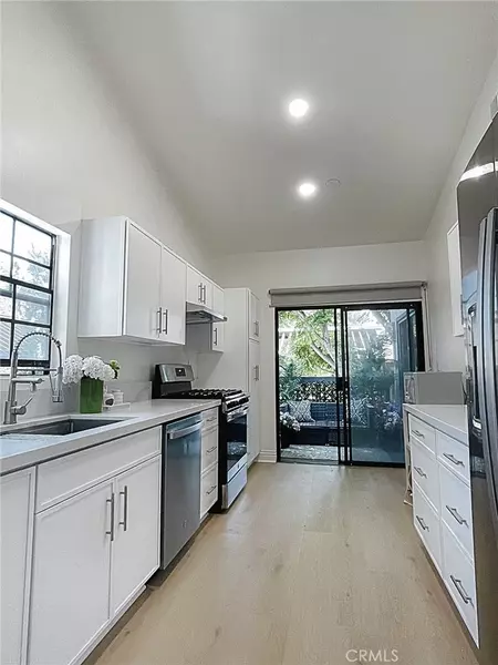 2510 W MacArthur BLVD #B, Santa Ana, CA 92704