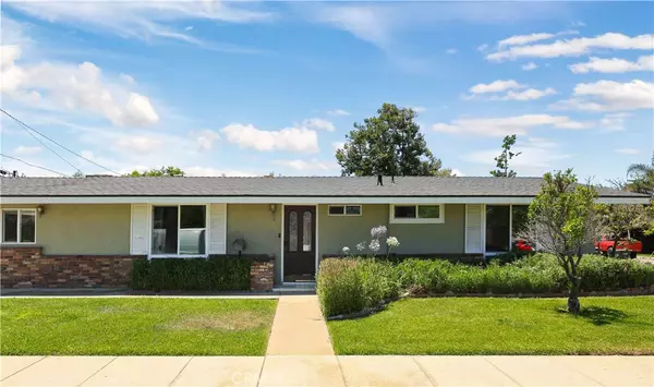 526 N Emerald DR, Orange, CA 92868
