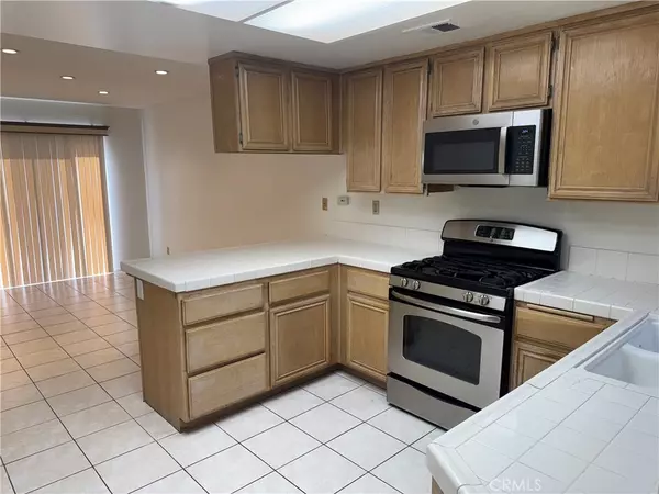 Diamond Bar, CA 91765,2119 Dublin LN #3