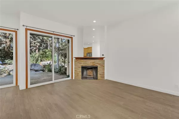 Costa Mesa, CA 92626,3021 Croyden Bay #97