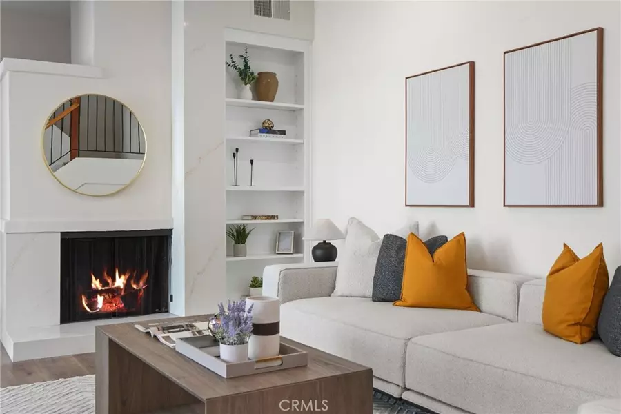 30 Woodland DR, Irvine, CA 92604