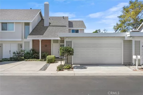 Irvine, CA 92604,30 Woodland DR