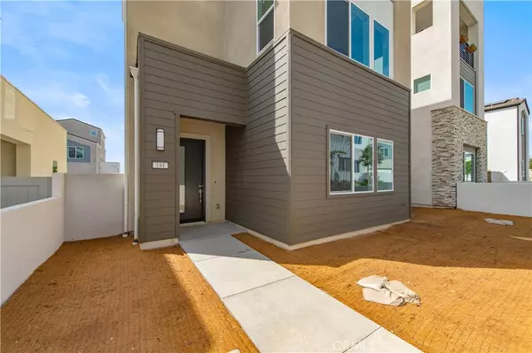 Irvine, CA 92816,181 sawbuck