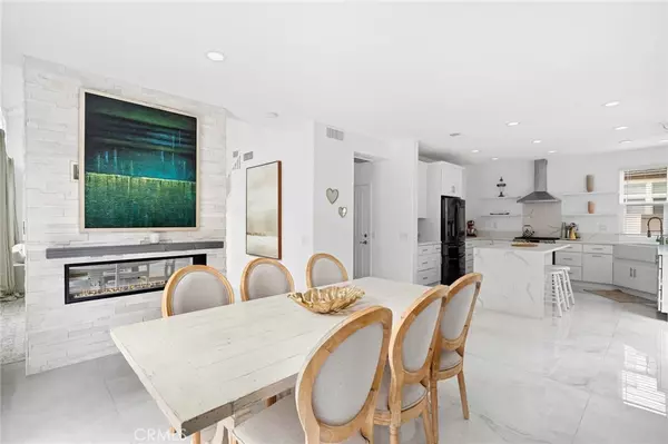 Newport Coast, CA 92657,18 Lessay