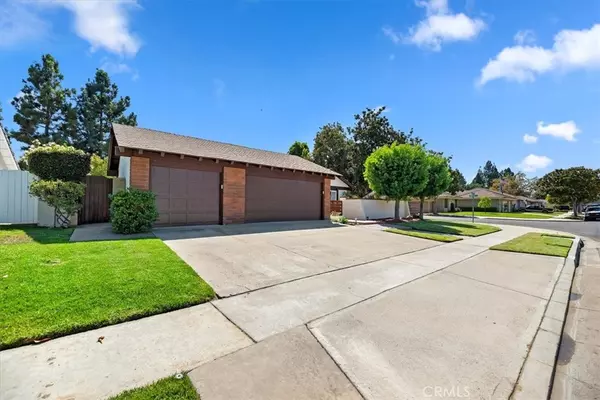 Tustin, CA 92780,17902 Lucero WAY