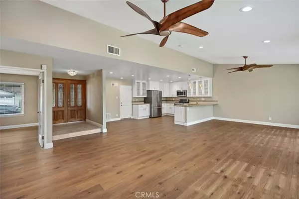 Mission Viejo, CA 92691,22182 Platino