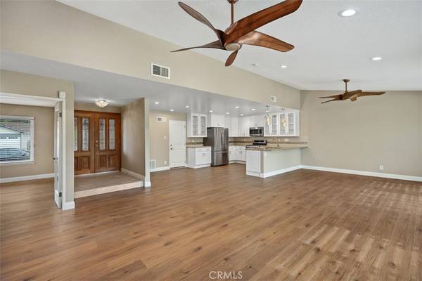 Mission Viejo, CA 92691,22182 Platino