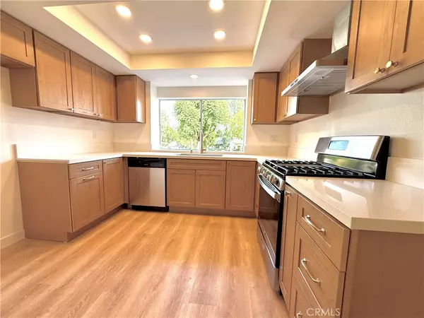 1761 Forum WAY #A, Corona, CA 92881