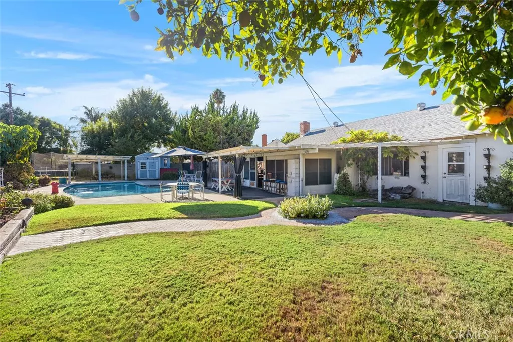 Lake Forest, CA 92690,24112 La Rosa