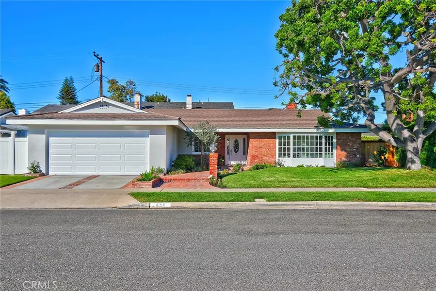 418 E Bay ST, Costa Mesa, CA 92627