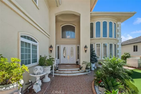 San Clemente, CA 92673,3813 Via Manzana