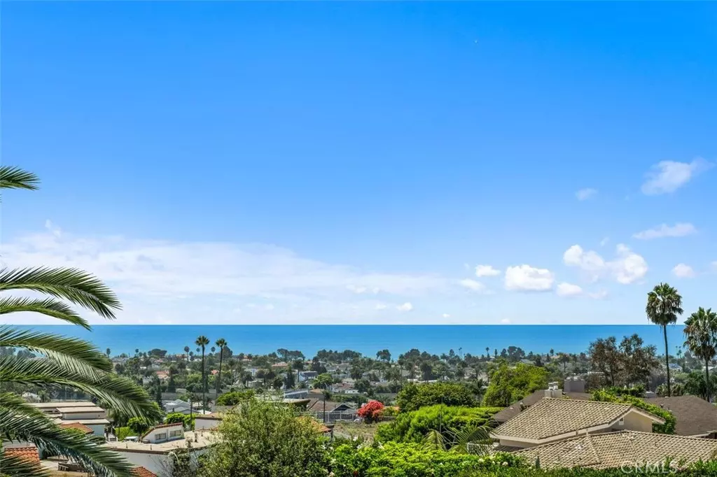 San Clemente, CA 92673,3813 Via Manzana