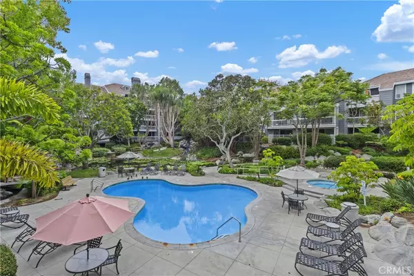 20331 Bluffside CIR #303, Huntington Beach, CA 92646