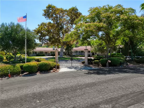 7501 Uplands Of The Kern DR, Bakersfield, CA 93308