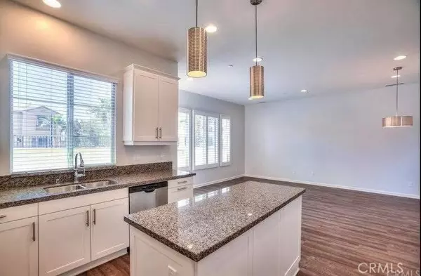 Lake Forest, CA 92610,107 PRIMROSE