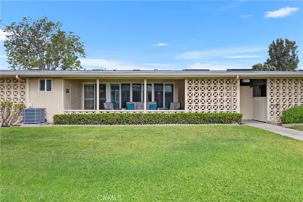 Seal Beach, CA 90740,13430 Saint Andrews DR #72C