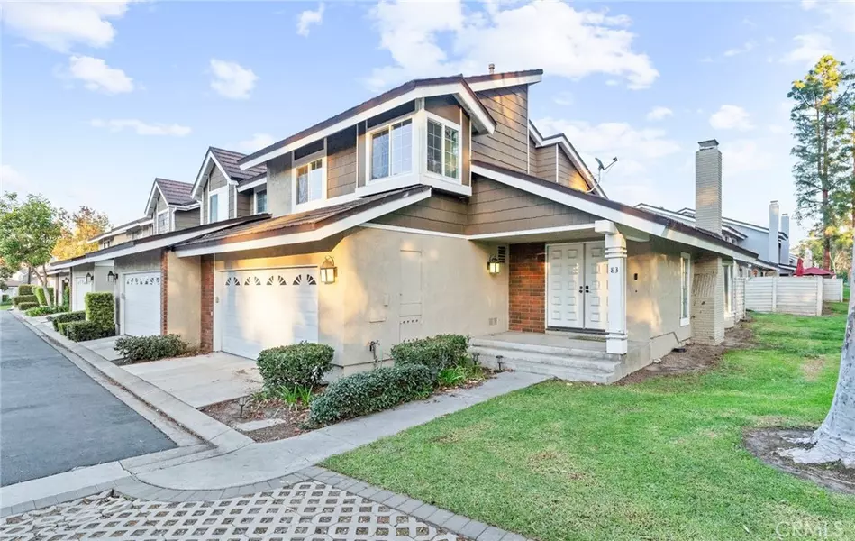 83 Weepingwood #35, Irvine, CA 92614