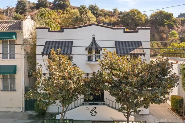 Los Angeles, CA 90068,2568 N Beachwood DR